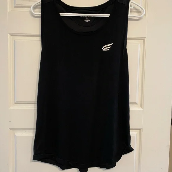 Aerion Après Ride Tank - Picture 2 of 6